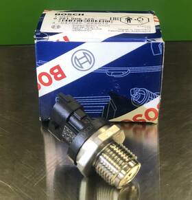 7hz-autoparts 0281006325 High Pressure Fuel Rail Sensor Fits For 03-07 5.9l Cummins And 04-05 Lly Duramax