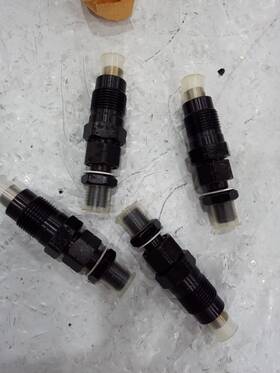 8-97140624-0 Aftermarket Products 4pcs Fuel Injector Assy 8971406240 For Isuzu 4jg2 Diesel Engine