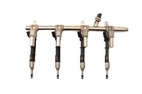 3146960537 Alfa Romeo 2017 - 2023 Giulia 2.0l Engine Fuel Rail With Injectors Set.oem#68 3146960537 Alfa Romeo 2017 - 2023 Giulia 2.0l Engine Fuel Rail With Injectors Set.oem#68