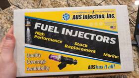 D56010-750 Aus Set Of 8 Flow Matched Fuel Injectors - New In Box 750cc 12.5 Ohms