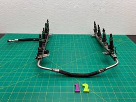 12517549051 Bmw 07-10 X5 E70 4.8l Fuel Rail With Injector And Wiring Harness Oem