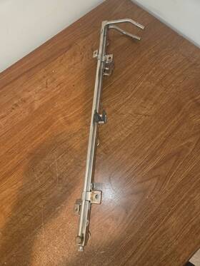 13311427637 Bmw 96-99 E36 328i Z3 2.8l M52 Engine Fuel Rail