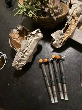 7030364 Bobcat 7334032 4x Fuel Injector For T550 T590 S510 S530 S550 S570 S590