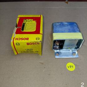 0-190-601-006 Bosch 0190601006 Porsche Voltage Regulator For 911 914-6 Oem