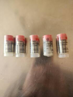 0434250110 Bosch 5 Each Fuel Injector Nozzle For Mercedes Benz Diesel