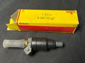 0280150151 Bosch 13 64 1 361 353 New Fuel Injector 1975-78 Bmw 3.0si 530i 630csi