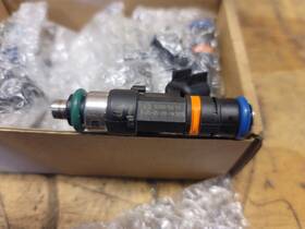 280158117 Bosch Ev14 Fuel Injectors 550cc 52lb - 8pcs