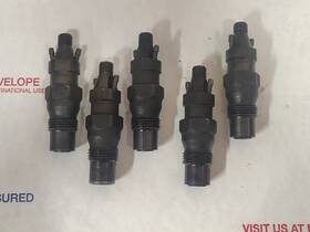Kca30s3574 Bosch Set Of 5 Fuel Injectors From A 1980 Mercedes 3.0l 300cd Om616 Om617