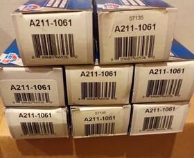 A211-1061 Carquest Fuel Injectors For 93-95 Dodge 5.2l And 5.9l V8 Gas Engines