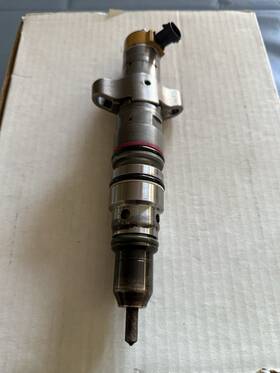 573-4235 Cat Fuel Injector C7 C9 Diesel Engines