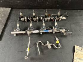 12658037 Chevrolet 12668650 14-18 Chevy Silverado 1500 5.3 Fuel Rail And Injectors Id