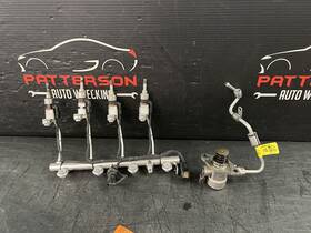 12643067 Chevrolet 55565970 11-16 Chevy Cruze 1.4 Rail With Fuel Injectors 12643067 Chevrolet 55565970 11-16 Chevy Cruze 1.4 Rail With Fuel Injectors