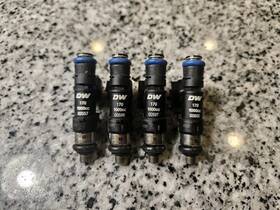 17u-08-1000-4 Deatschwerks 1000cc Bosch Ev14 Injectors Dw Set Of 4 Mint