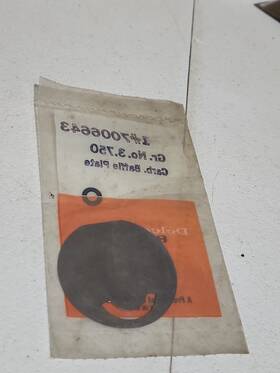 Delco 7006643 1963-65 Fuel Injection Choke Thermostat Baffle Plate Nos Corvette