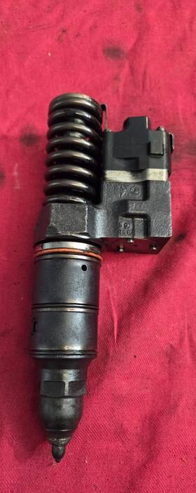 7045 Detroit Diesel Series 60 12.7l Injectors . Off Running Truck Sold As Core