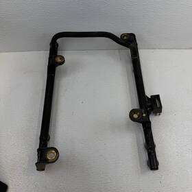 53030978 Dodge Trucks 1994-2003 Ram 1500 2500 3500 5.2l 5.9l Plastic Fuel Injector Rail Oem