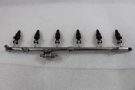 173751 Ferrari 456 M Rh Right Fuel Rail With Injectors Used P/n