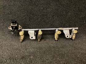 322-05267 Ford 2000 - 2004 Focus 2.0l Fuel Rail Injector Oem
