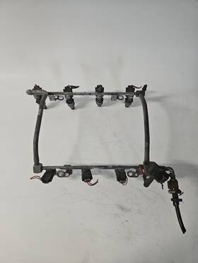 F80e9f972al Ford 1998-2002 Lincoln Continental Fuel Rail With Injectors 4.6l 32v Oem