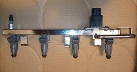 F8ke-9s441-bf Ford 1998 Escort Zx2 Fuel Rail Fits 98 99 01 02 03 F8ke-9s441-bf Ford 1998 Escort Zx2 Fuel Rail Fits 98 99 01 02 03