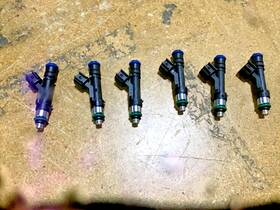 Frpm-9593-lu47 Ford Racing M-9593-lu47 47 Lb/hr Fuel Injector Set Performance Parts