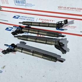 322-00263 Ford Truck Set Of 4 6.7l Fuel Injectors Fits 2011-2014 F250 F350 F450 F550