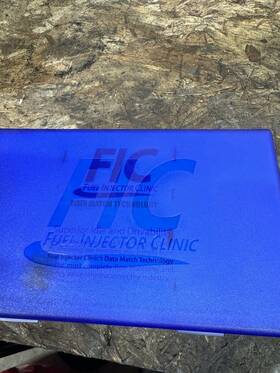 Is303-1000h Fuel Injector Clinic Sku Fic 1000cc Ls Injectors Set Of 8 Like New