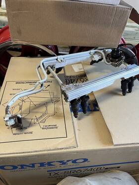 17089025 General Motors 87-92 Camaro Sbc 350 Tpi Fuel Rails With Injectors Port Injection Gm