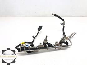 9162180001 Genesis 2017-2022 G90 3.3l Left Driver Front Fuel Rail Line Injectors Oem