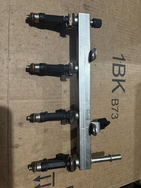 55565971 Gm Chevy Cruze Trax Sonic Buick Encore 1.4 Fuel Injector Rail 2011-2021