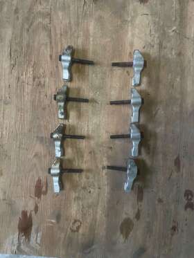 98064092 Gm 2011-2016 Chevy/gmc 6.6l Lml Lgh Duramax Injector Hold Down Bracket With Bolt Oem