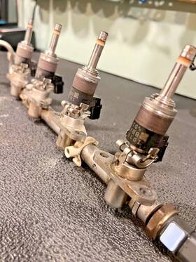 06160-59b-305 Honda Civic 10th Gen Si Turbo L15b7 Fuel Injectors With Rail/sensor Used