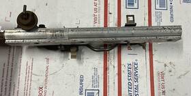 P2fa026-398307 Honda 1996-2000 Civic D16y7 Fuel Injection Rail Oem