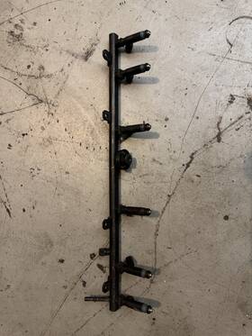 322-5197 Jeep 1997-2002 Wrangler Durango Dakota Cherokee Fuel Injectors Rail Oem