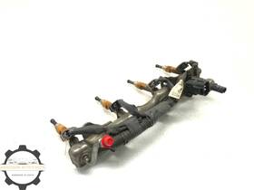 8212678010 Lexus 2015-2021 Nx200t Nx300 2.0l Fuel Injector Rail Line With Injectors Oem