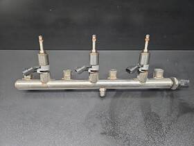 283628 Maserati 14-24 Ghibli 3.0l Left Side Fuel Injection Rail Line With Injectors Oem