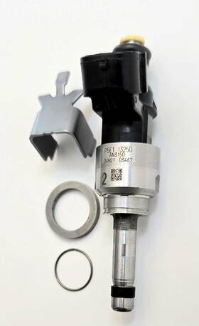 P5e1-13-250 Mazda Fuel Injector P5e113250 Orignal Equipment