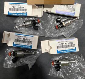 Pe01-13-250d Mazda 4pcs Genuine Fuel Injector 2.0l 2012-2018 3 Cx-3 Mx-5 Cx-5