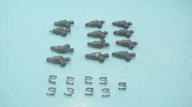 0280155201 Mercedes-benz 92 95 W140 600sel 600se Fuel Injector Set 12 Qty And 9 Clips
