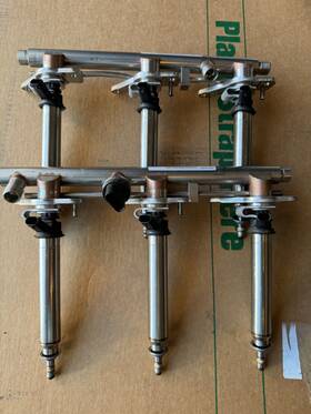 2760702295 Mercedes-benz 2760704295 W212 Fuel Injector Rail W Injectors Both Side Set Oem