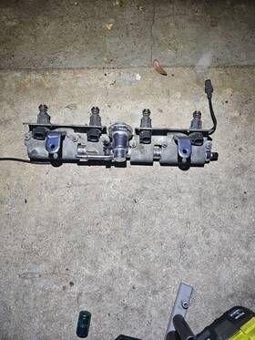 7550165a101 Mini 2002-2008 Cooper Base R50 R52 Fuel Injector With Injectors Oem 04891336aa