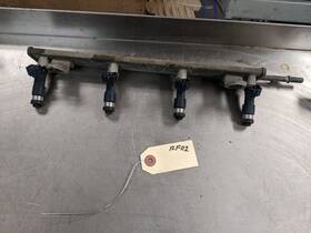 322-60989 Mitsubishi Fuel Injectors Set With Rail From 2006 Galant 2.4
