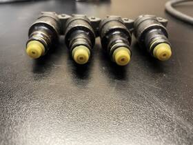 93060612000 Porsche Oem Fuel Injector Set Of 4 1984-1989 911 85-88 944 924s