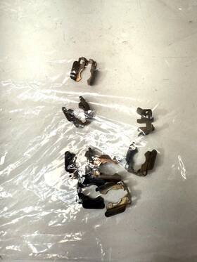 94860513100 Porsche Cayenne S 2003-2006 Oem Set Of 8 Bosch Fuel Injector Clips
