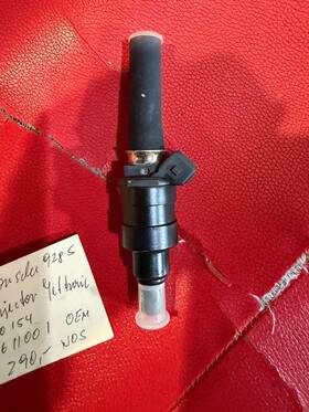 92860611002 Porsche / Bosch 928 80-84 Injector 0280150154