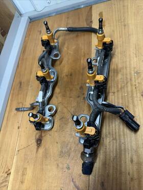 232500p100 Toyota Port Fuel Injectors Set With Rail For 17-19 Tacoma Highlander 3.5