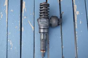 038130073b Volkswagen Oem 2005 2006 Jetta Golf Beetle 1.9l Tdi Diesel Fuel Injector