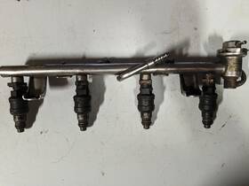 058133681 Volkswagen Vw Audi 1.8t Fuel Rail With Injectors Passat A4 A6
