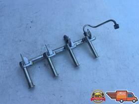 31410835 Volvo 32140156 2019 2020 2021 2022 2023 2024 Xc40 2.0l I4 Fuel Injector Rail Oem