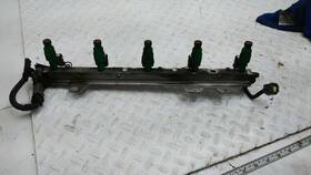 322-50114 Volvo Fuel Injection Rail Fits 05-07 60 Series
